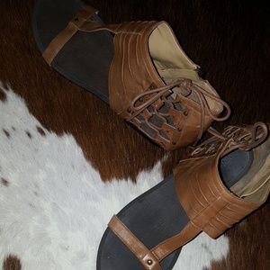 Leather nine west sandals